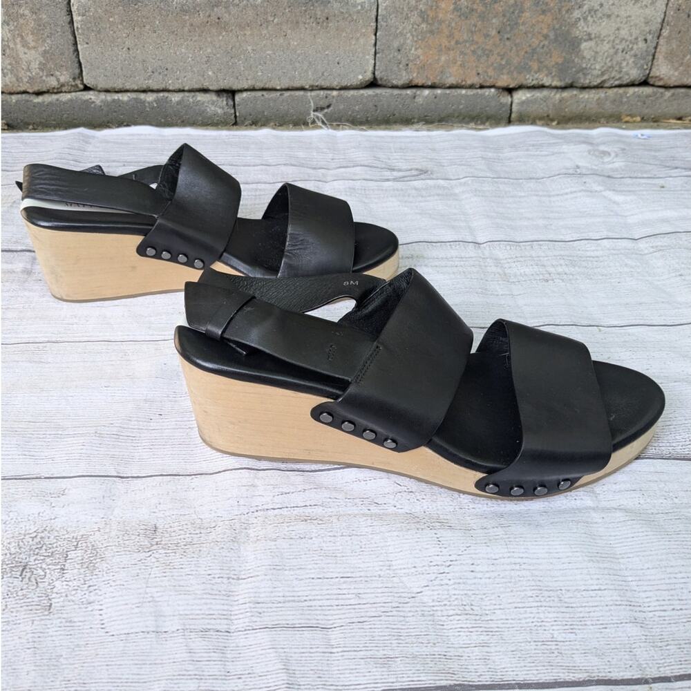 Matt Berson 8M Black Leather Wedges